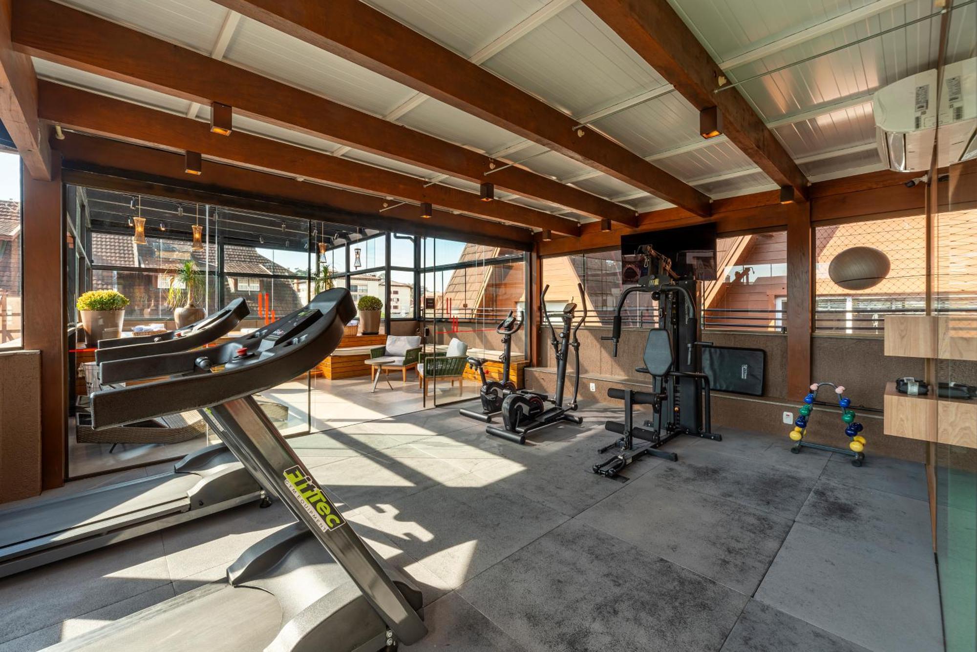 Hotel Laghetto Stilo Centro Gramado Kültér fotó The gym