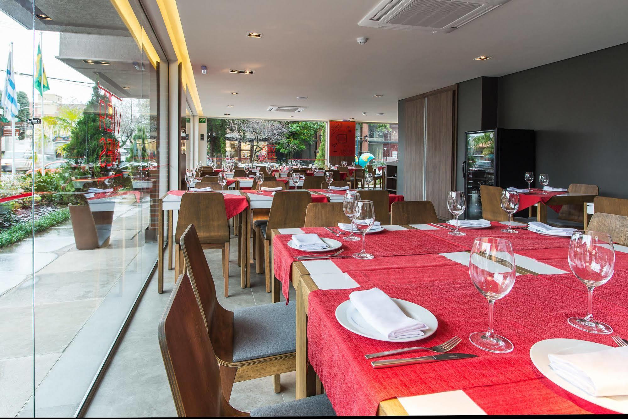 Hotel Laghetto Stilo Centro Gramado Kültér fotó Restaurant